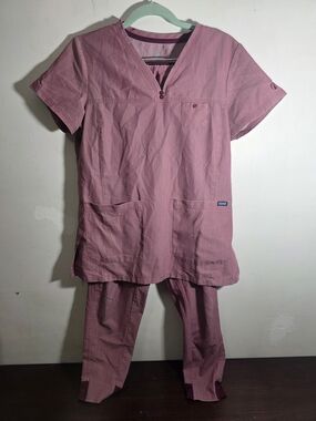 Adar Pro Flawless Plus V-Neck Scrub Set with jogger pants Heather Wine